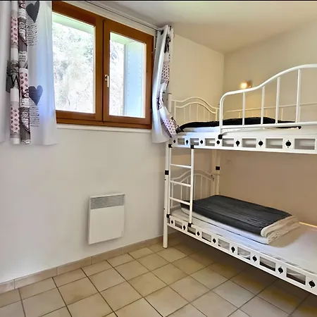 Les Lys Oranges Apartment *